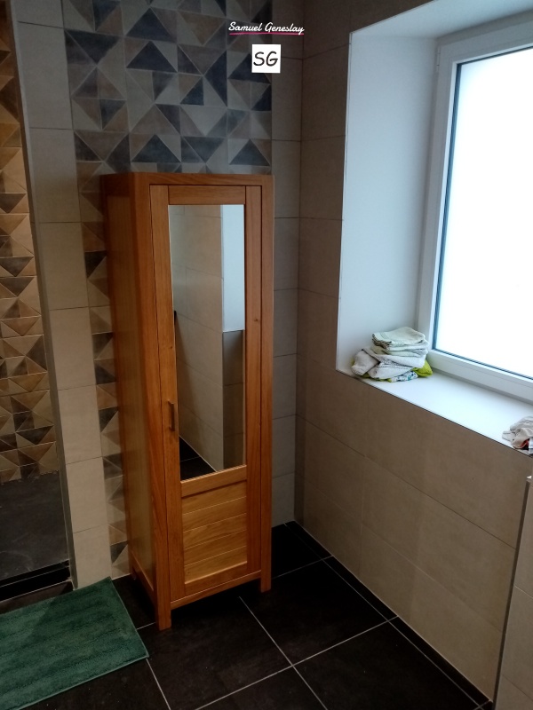 Meuble de salle de bain , armoire de rangement avec miroir 