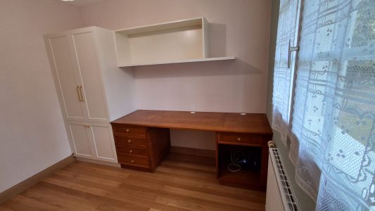 ✨ Bureau sur mesure en merisier massif & placard en frêne blanc